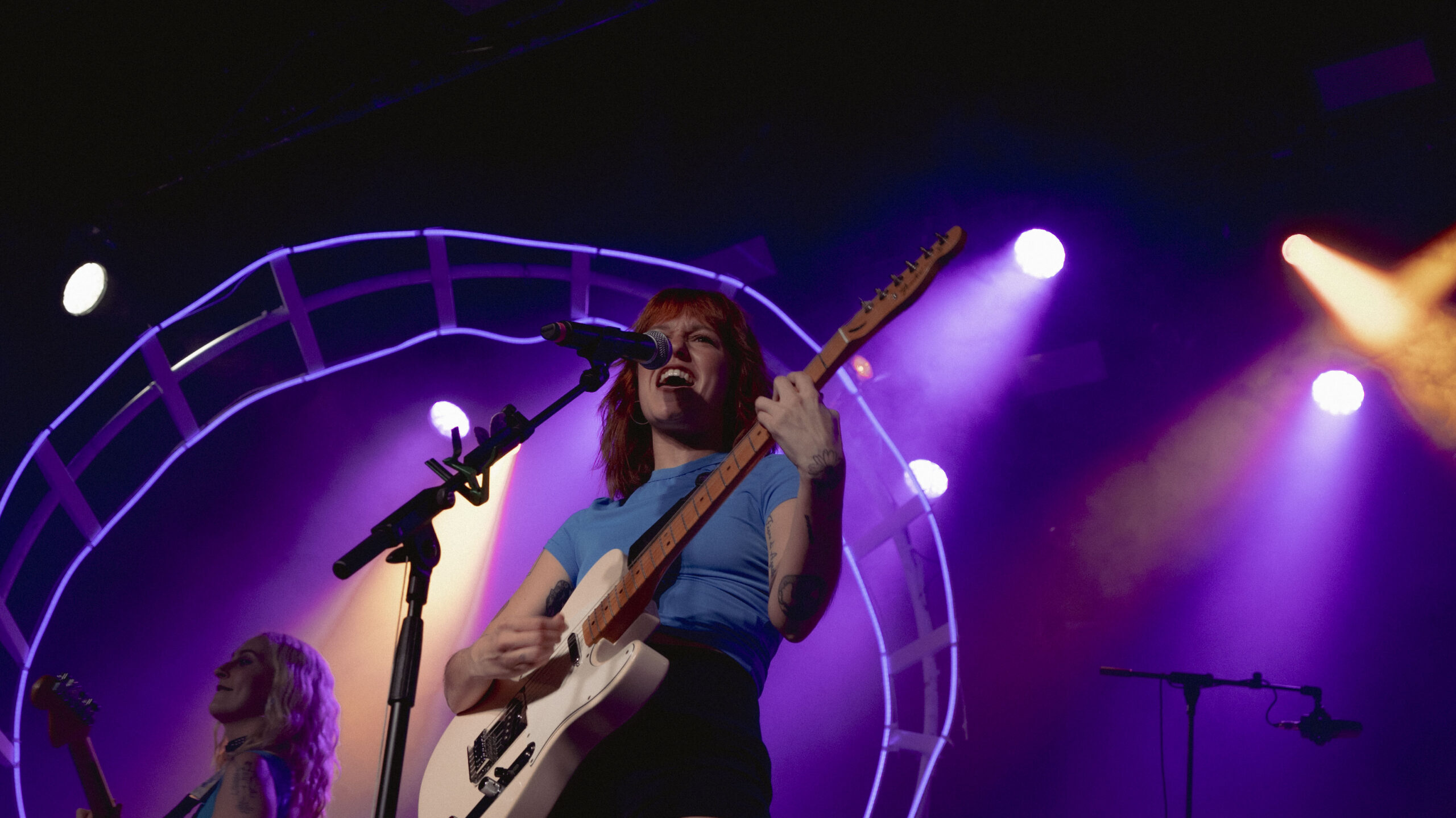 Ginebras: El Viaje Emocional de un Final de Gira inolvidable en La Riviera